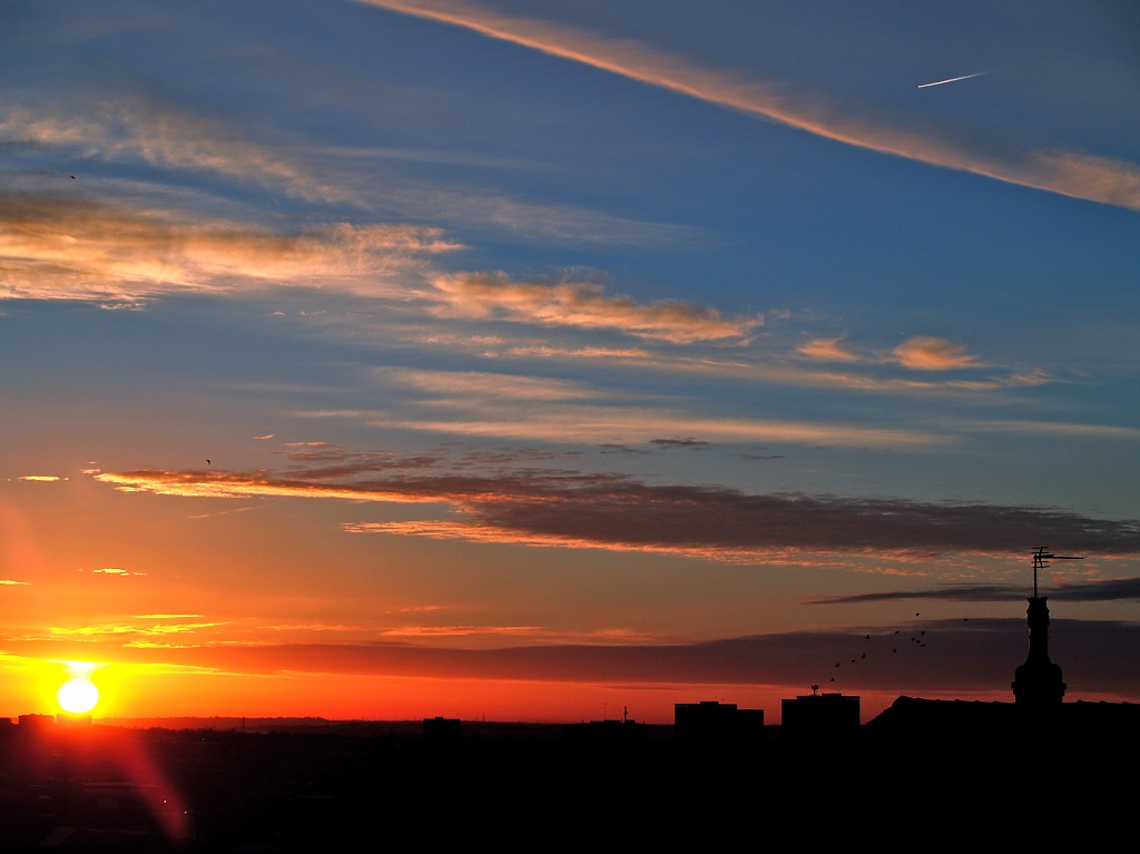 Sunrise over Leeds #2 by rich57