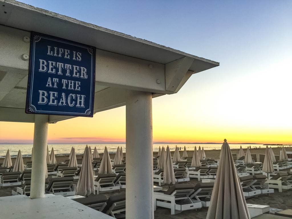 Life is better at the beach by cocobella