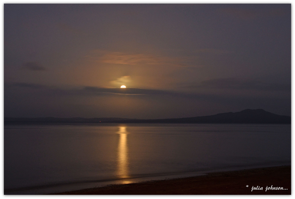 Moon Rising &  Rangitoto by julzmaioro
