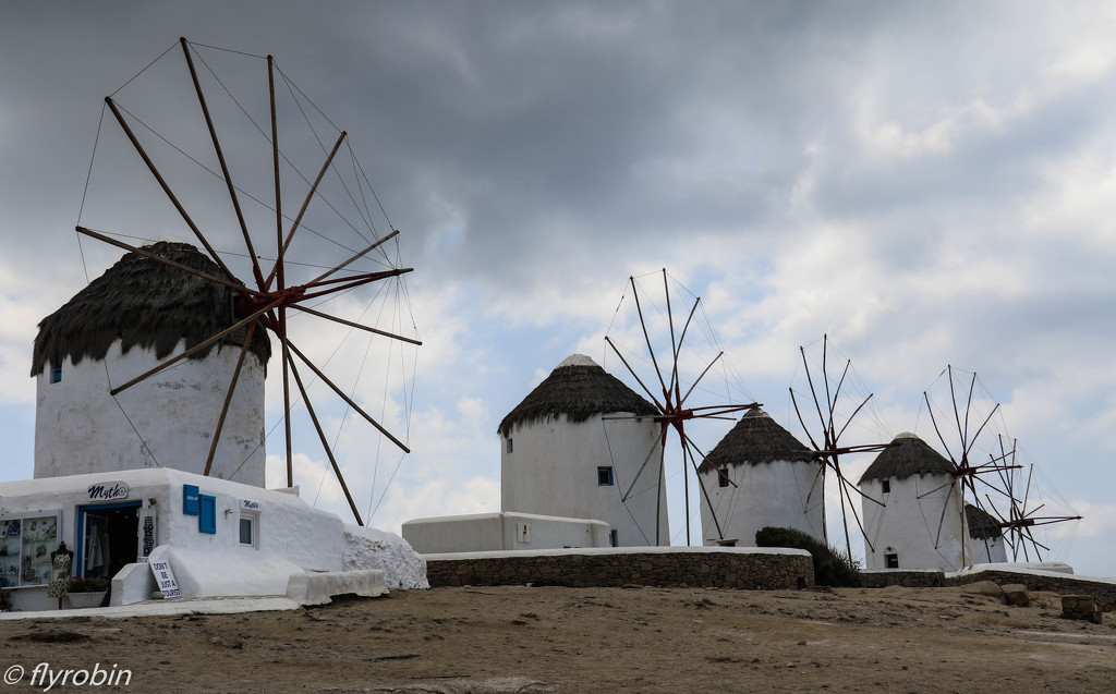 Mykonos windmills by flyrobin