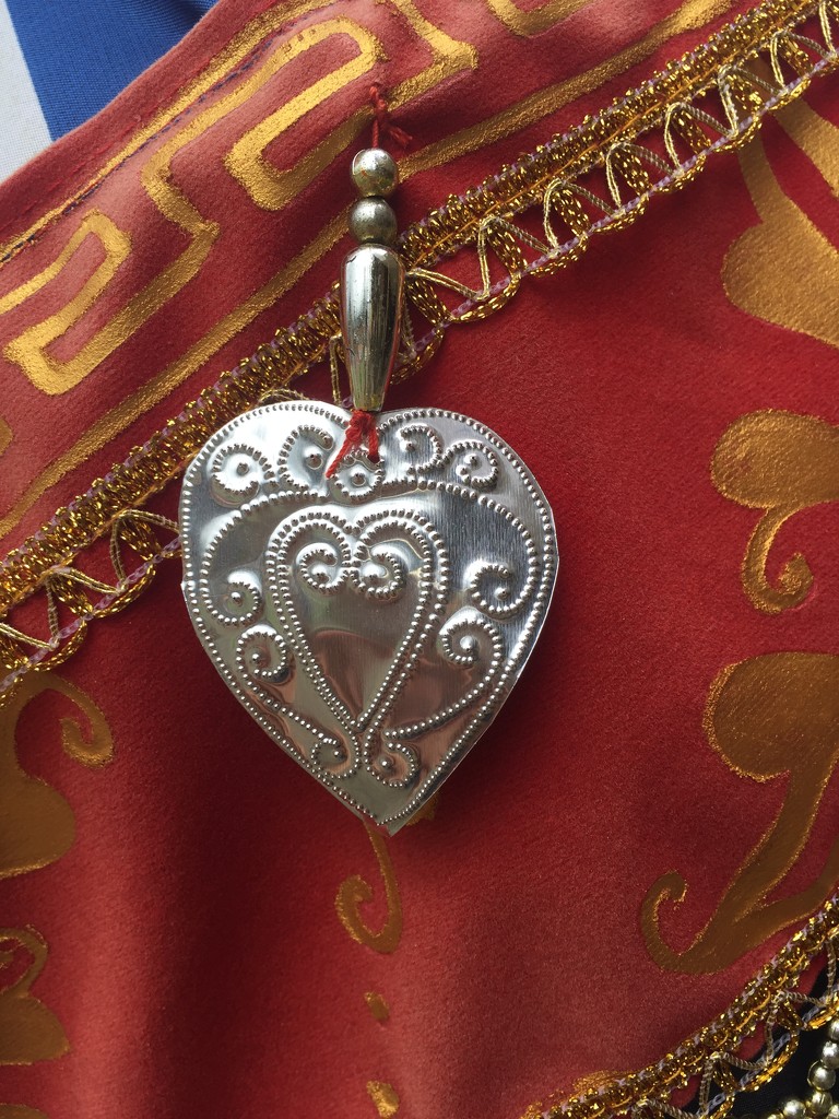 Silver heart.  by cocobella