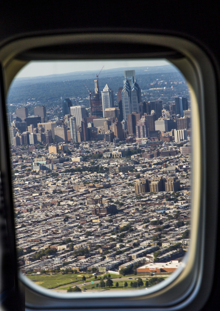 Coming into Philly by hjbenson