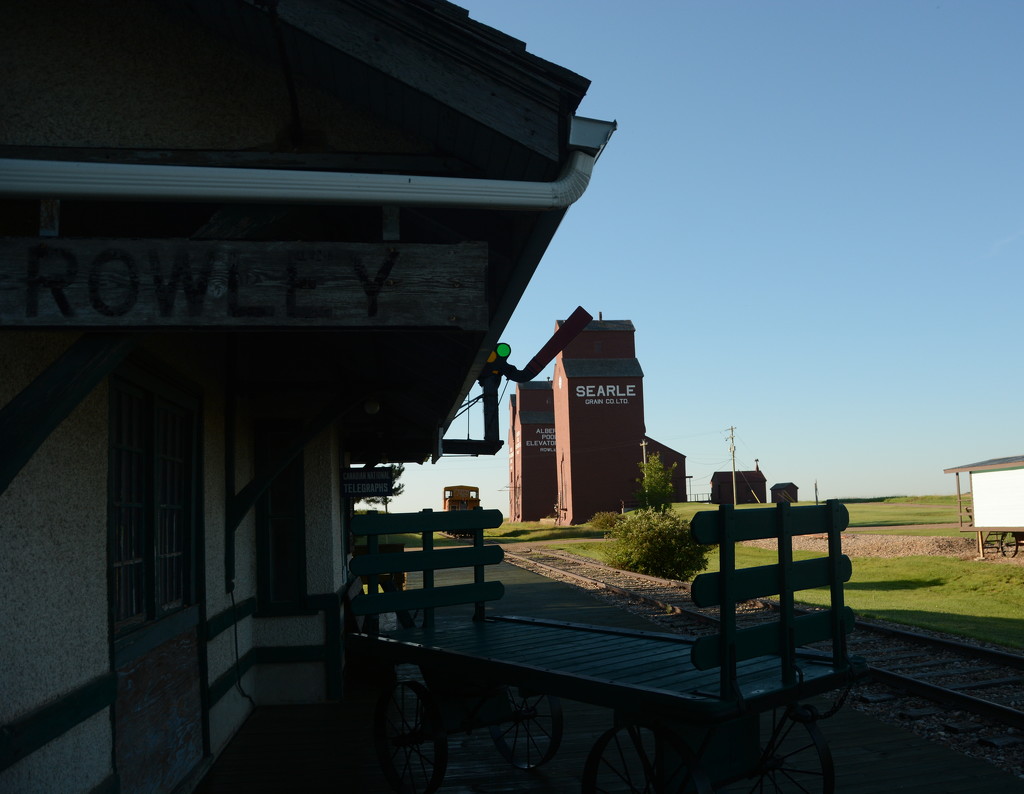 Rowley - ghost town in Alberta by jayberg