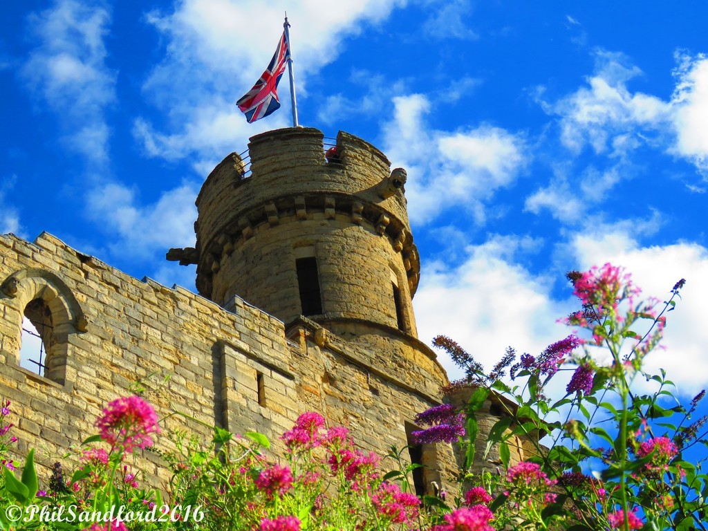 East Tower, Lincoln Castle by phil_sandford