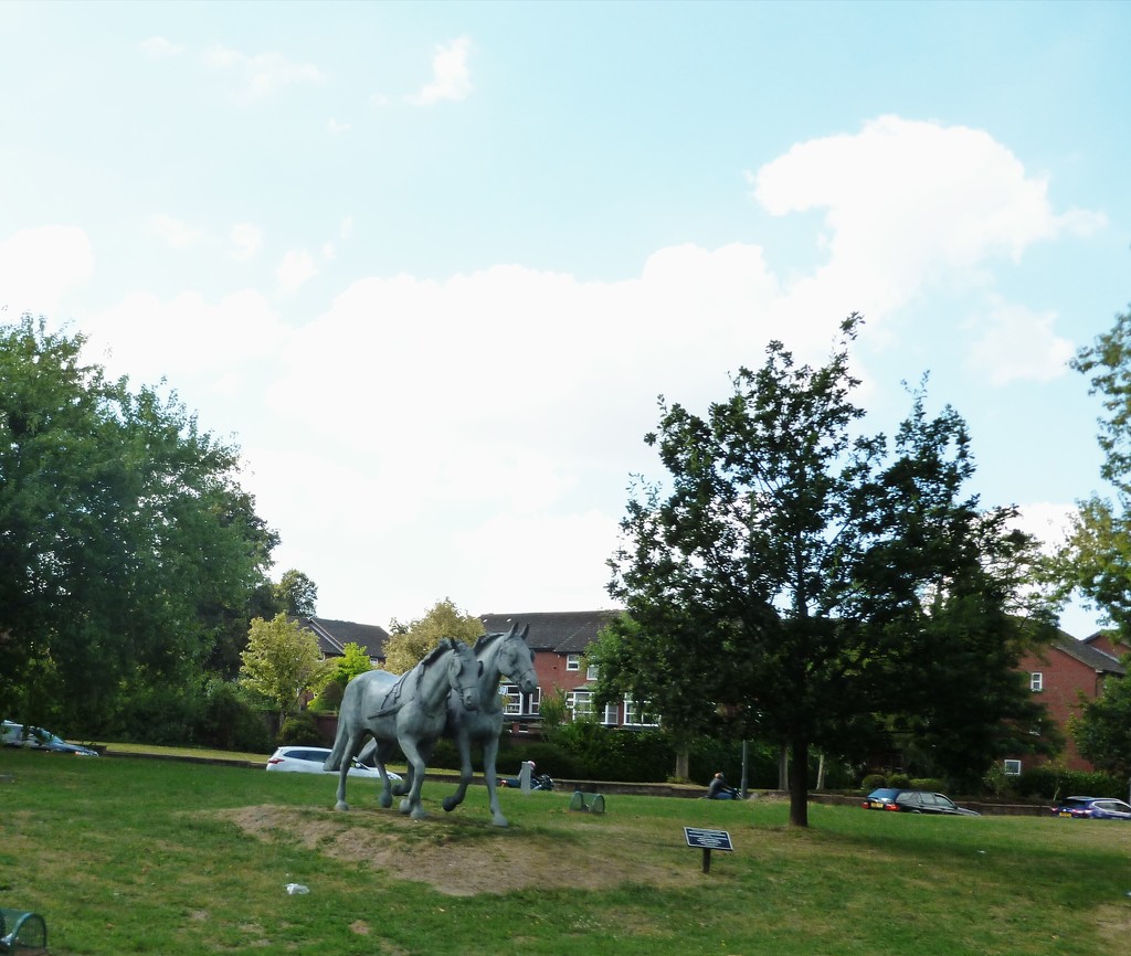 Horses statue by denidouble