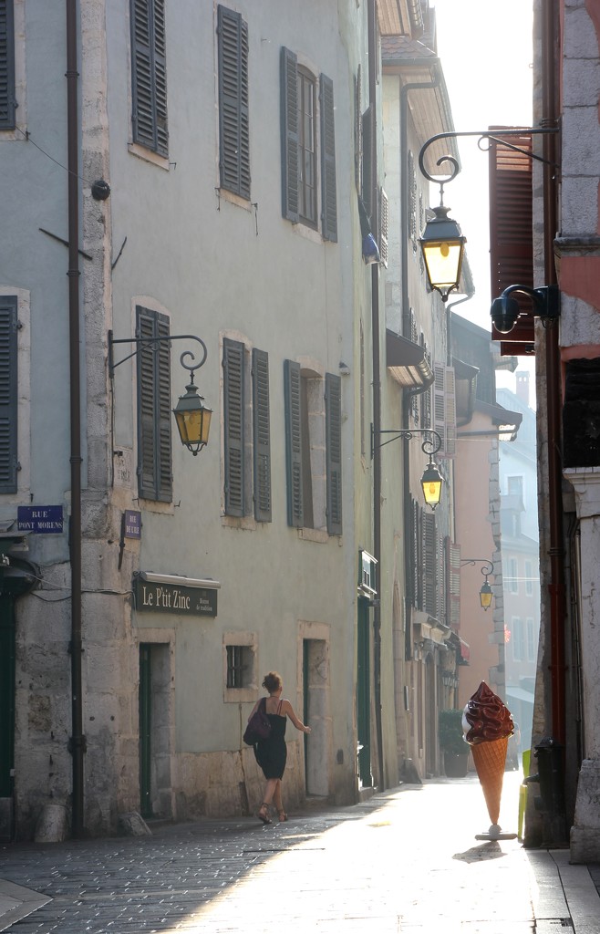 Early Morning Annecy by jamibann