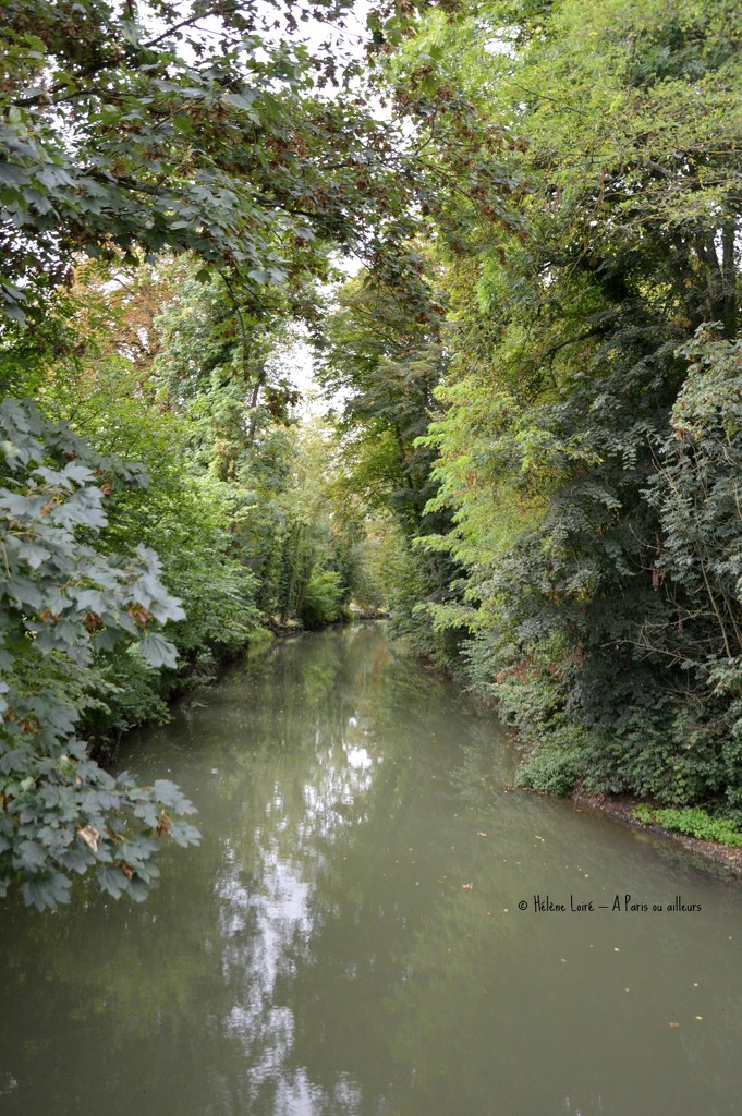 Canal by parisouailleurs