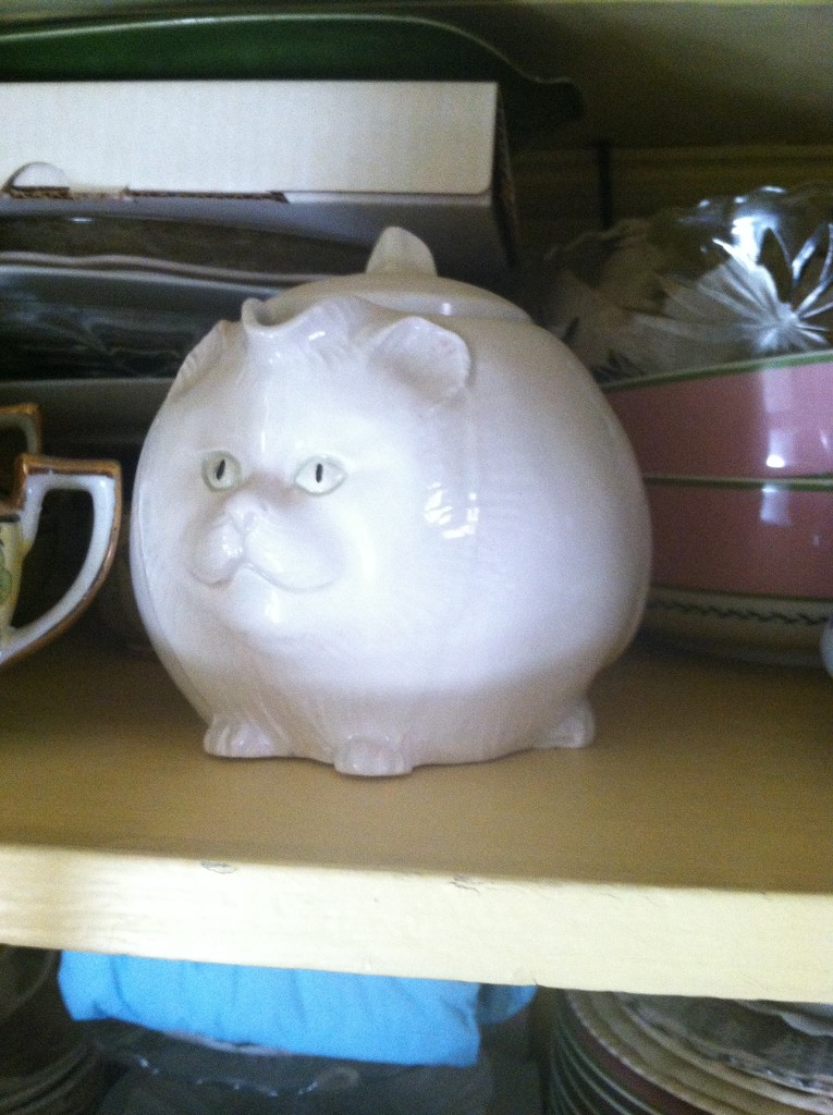 Cat teapot by tatra