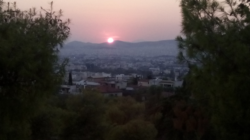 Ηλιοβασίλεμα στην Πνύκα by nefeli