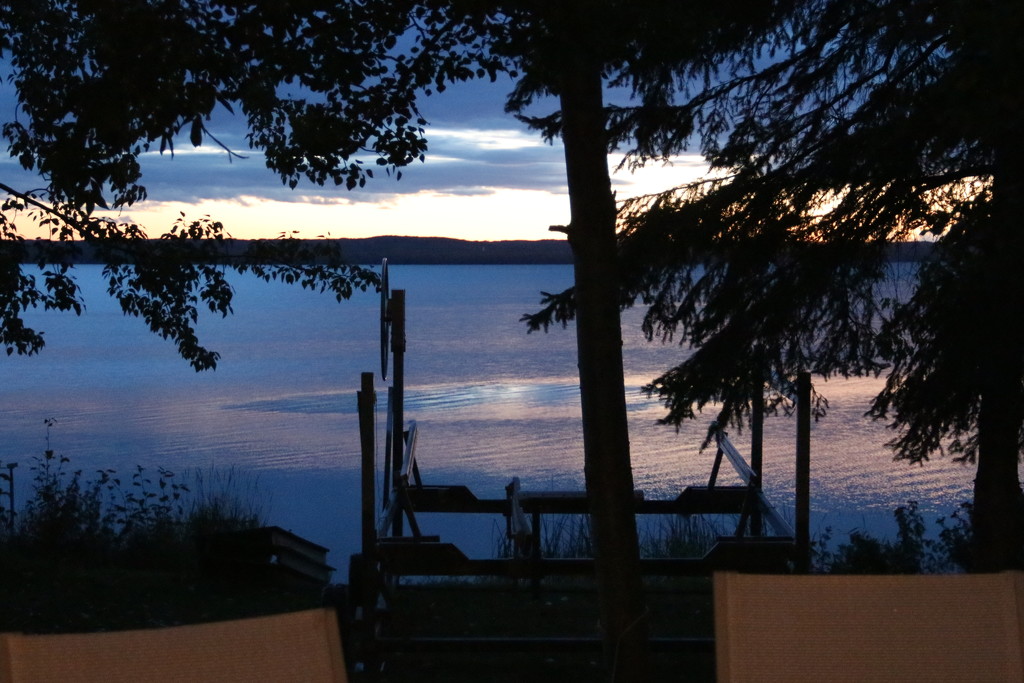Sunset on the lake.  by jennyjustfeet