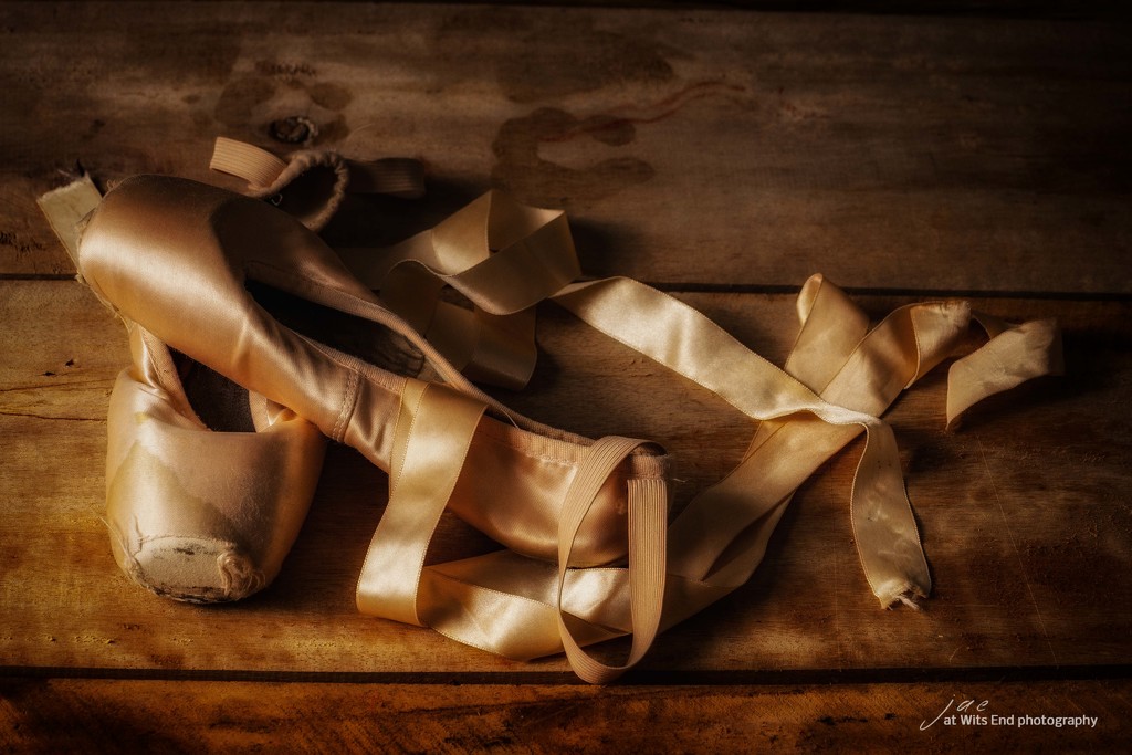Ballet Slippers by jae_at_wits_end