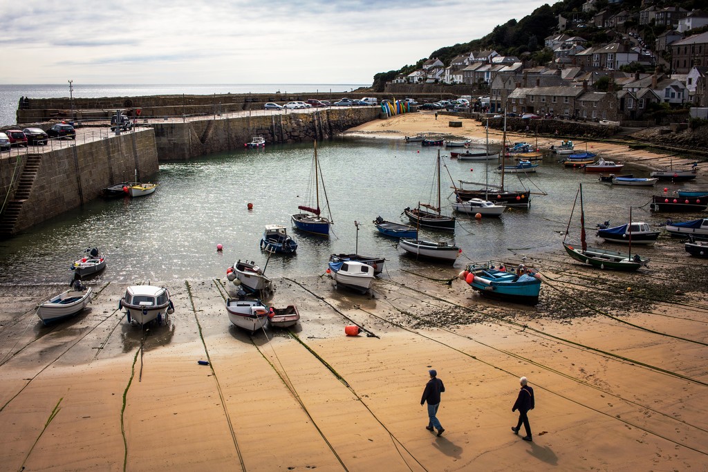 Mousehole Harbour by swillinbillyflynn