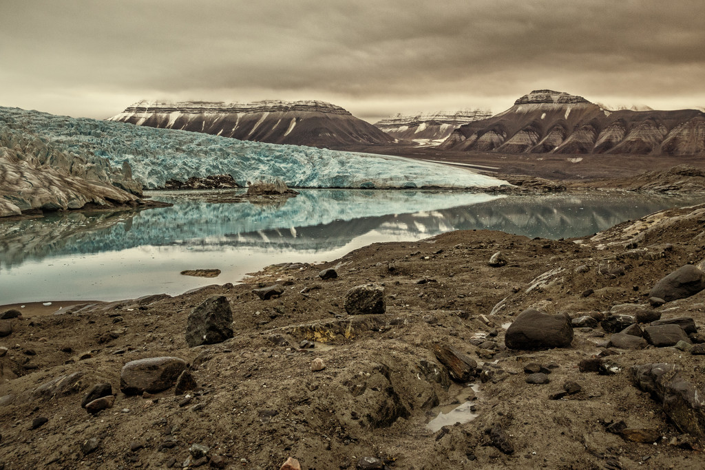 Glacial by helenw2