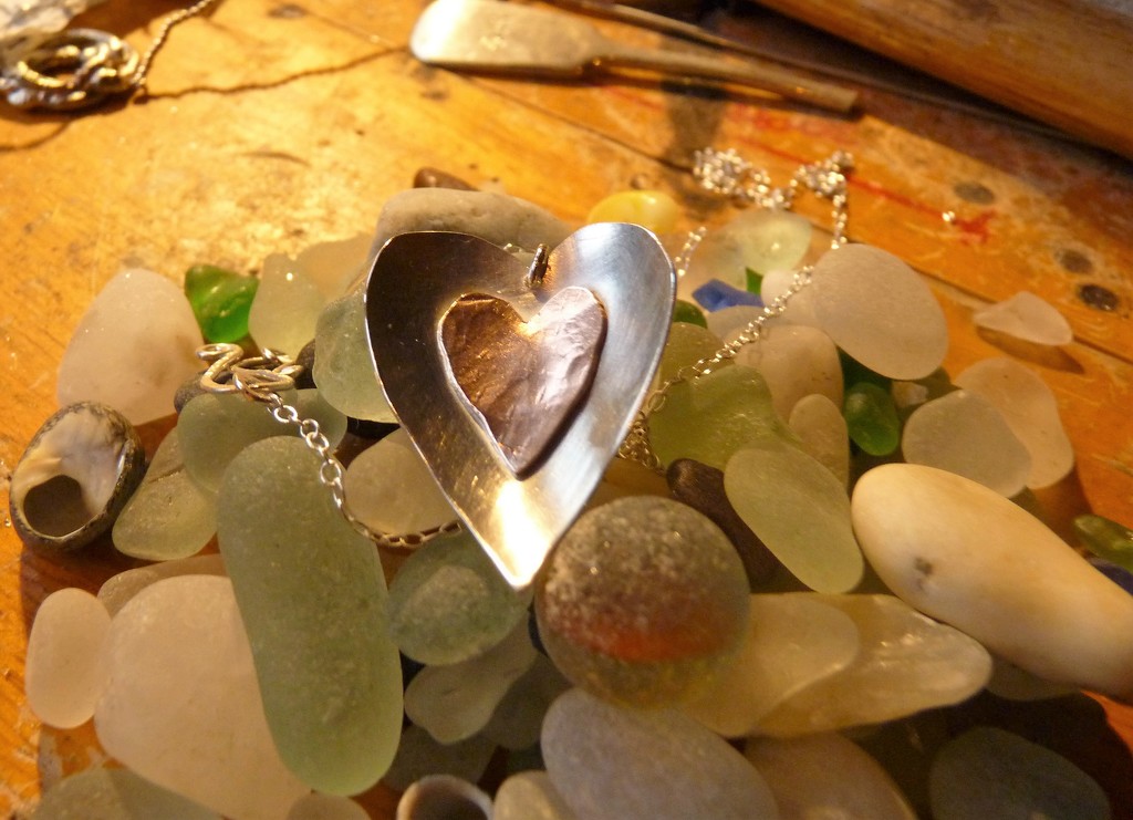 Handmade silver and copper heart... by rubyshepherd