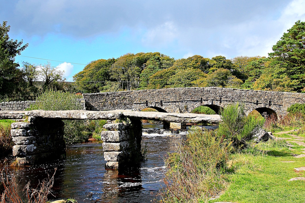 Stone bridge by kiwinanna