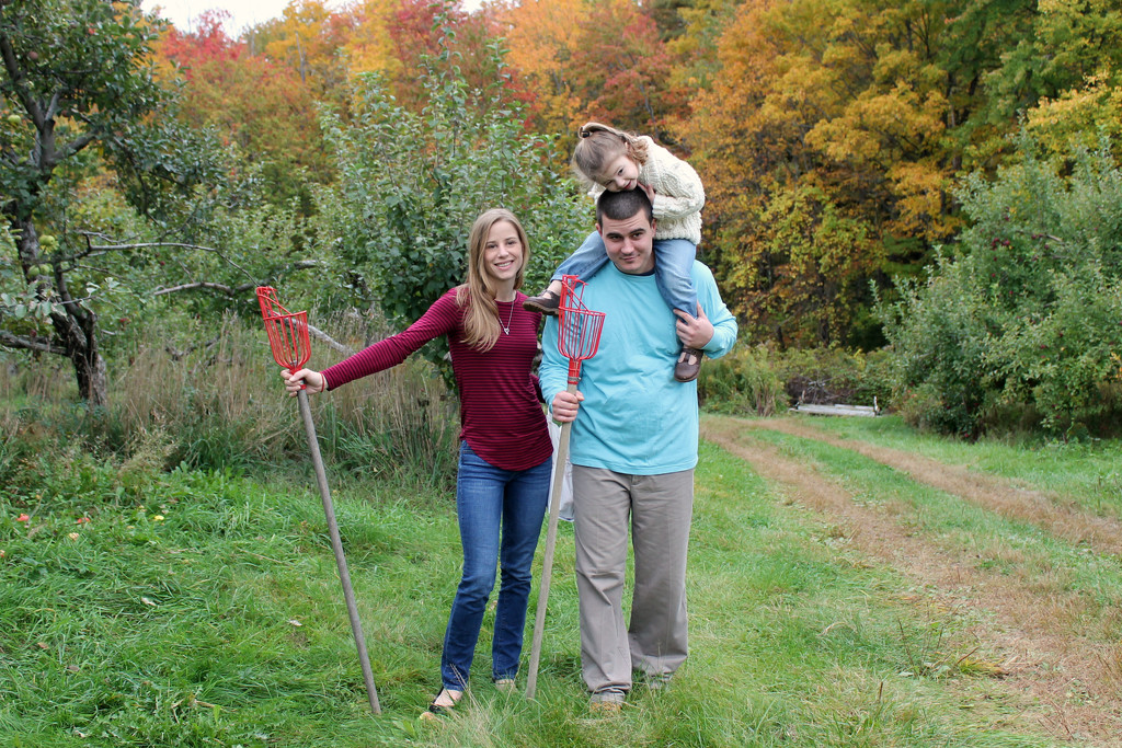 Apple Picking in Vermont by lauriehiggins
