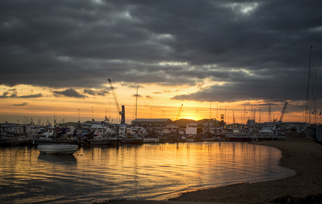 Another Harbour Sunset by davidrobinson