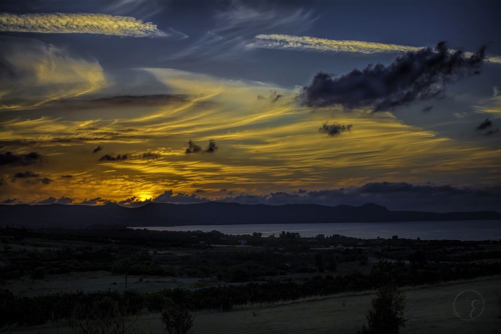 Zigzag sunset by evalieutionspics