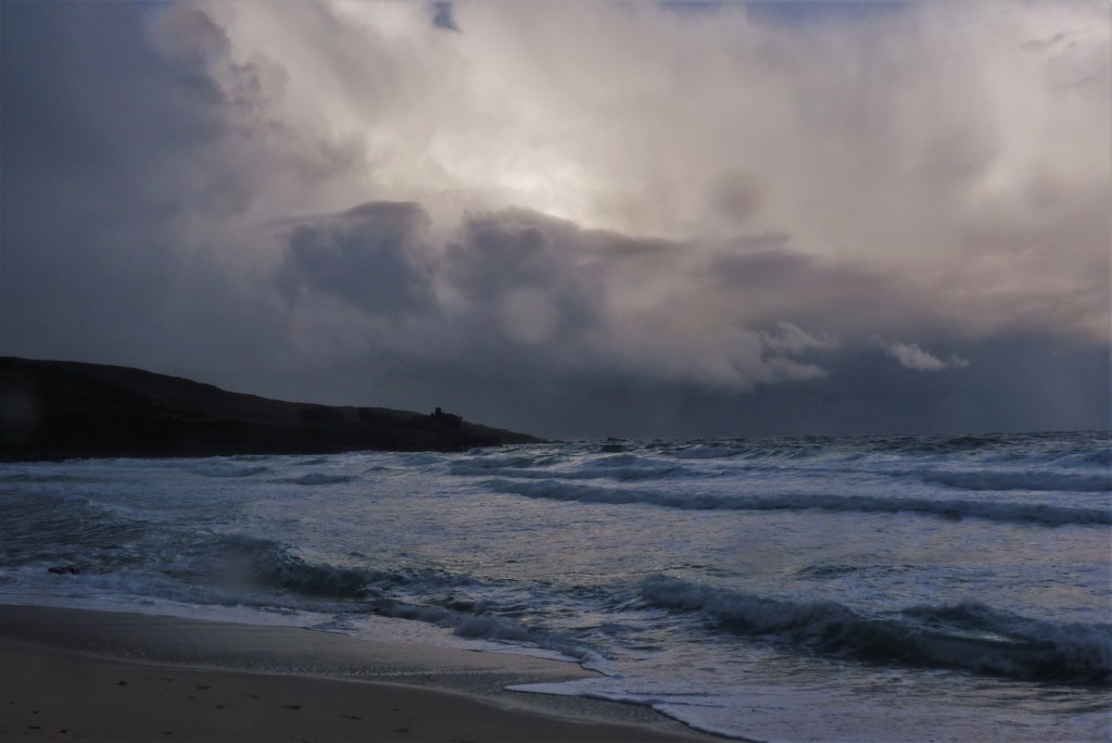 Angry sky and sea by rubyshepherd