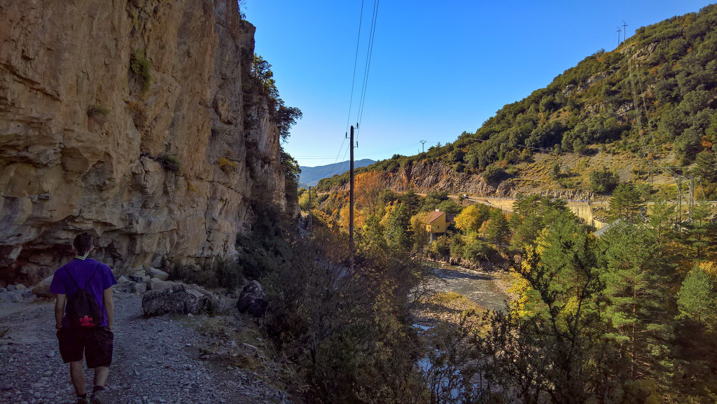 A orillas del rio Aragón by petaqui