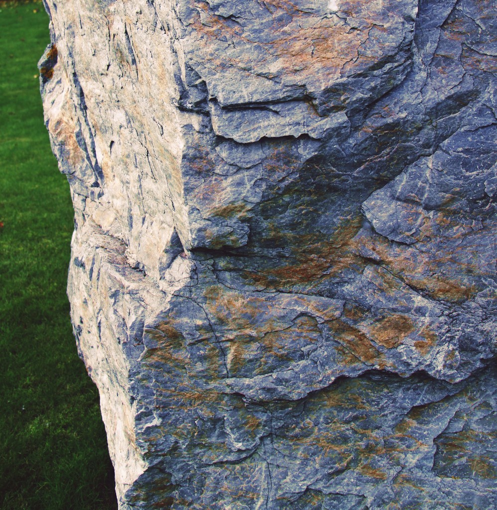 Rockface by sabresun