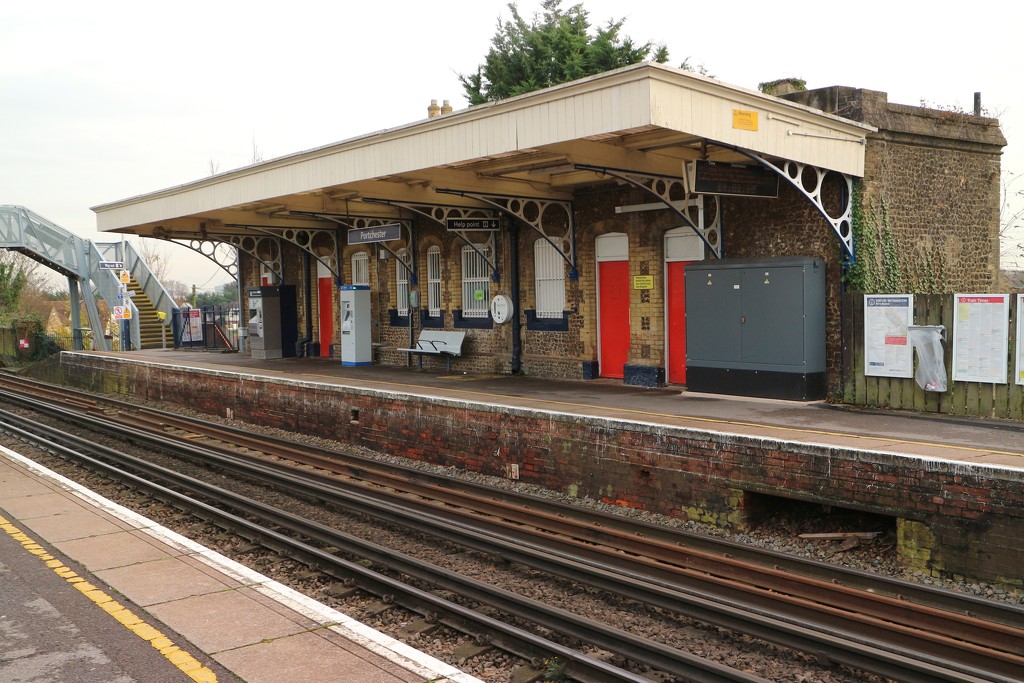 Deserted Station by davemockford