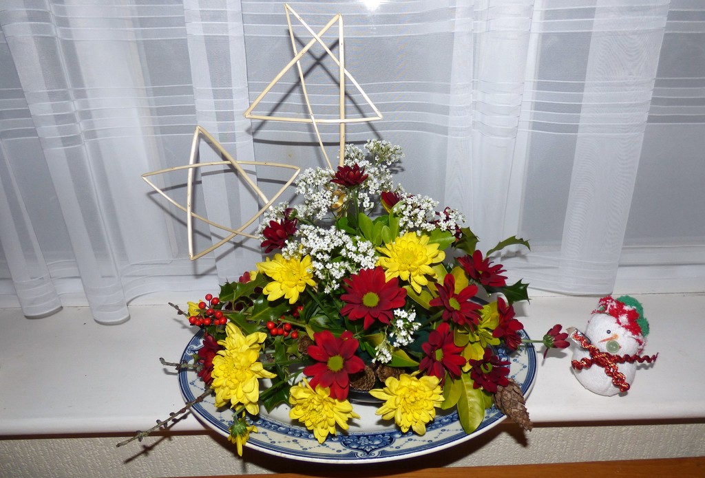 Flower arrangement  by beryl