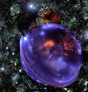2nd Dec 2016 - A world inside a Christmas ball