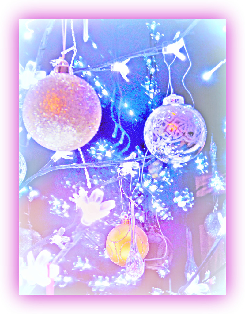 Baubles  by beryl