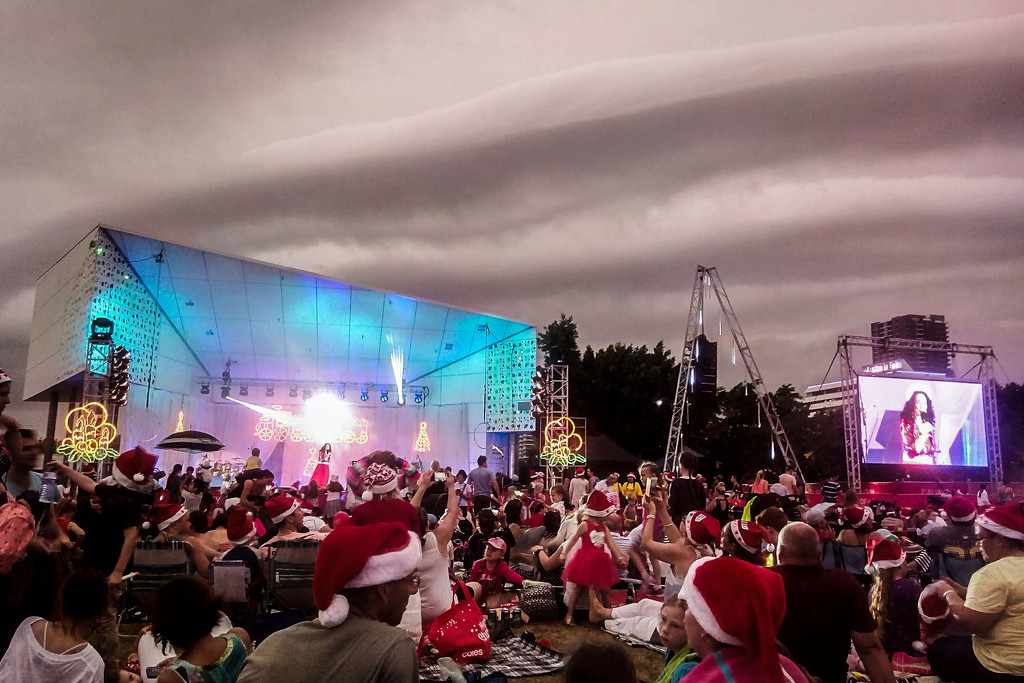 Xmas concert, Broadwater, Southport. by jeneurell