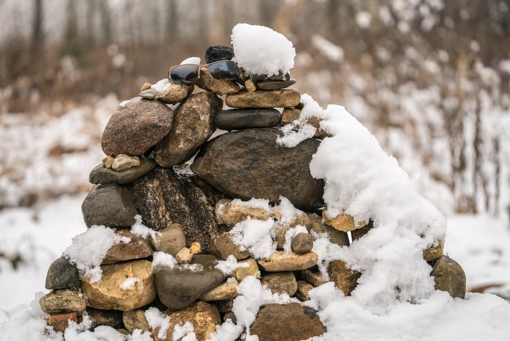 Snowy Rock pile by rminer