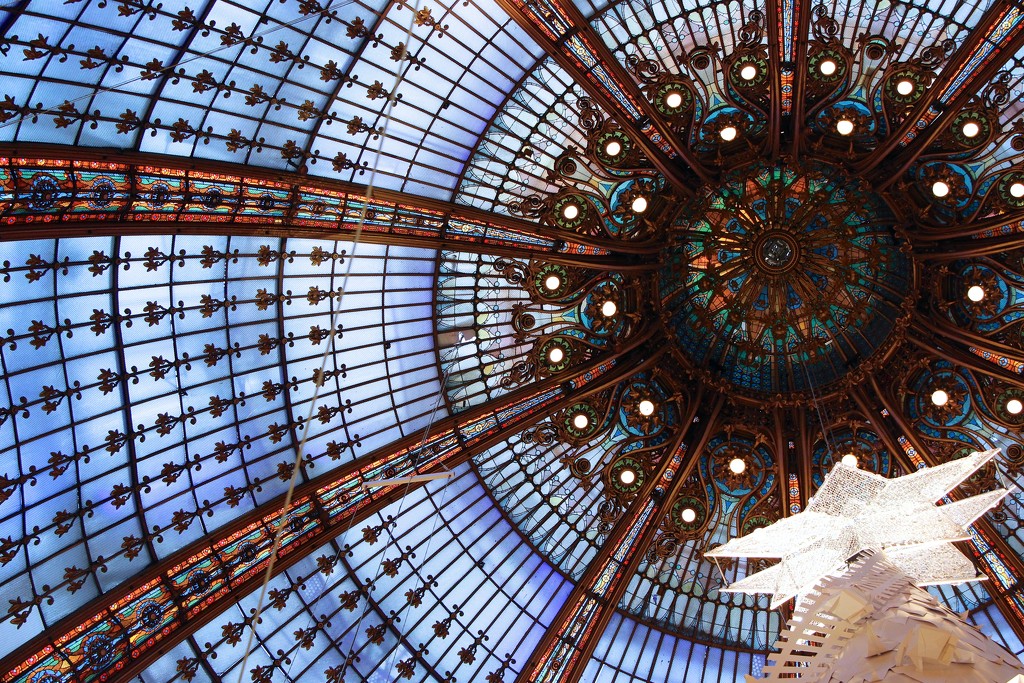 Galeries Lafayette Dome and Christmas Tree by jamibann