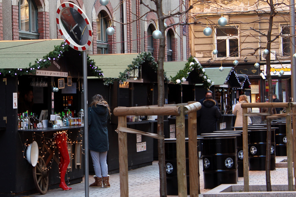 Advent in Zagreb #14 (fooling around) by cherrymartina