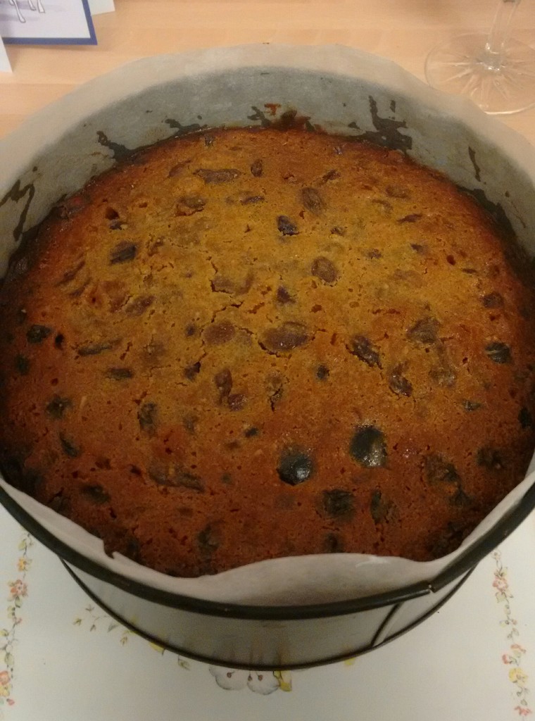 My husband just made a Christmas cake :) by cpw