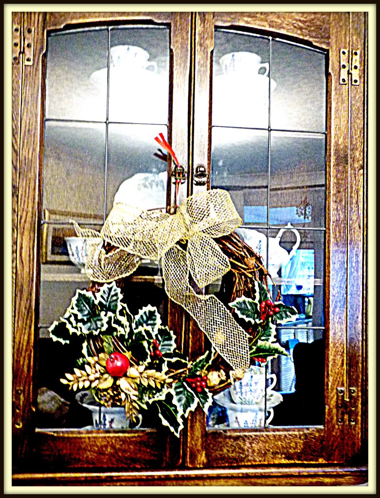 Christmas Wreath  by beryl