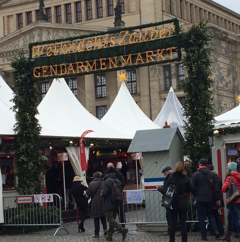 Christmas Market by elainepenney