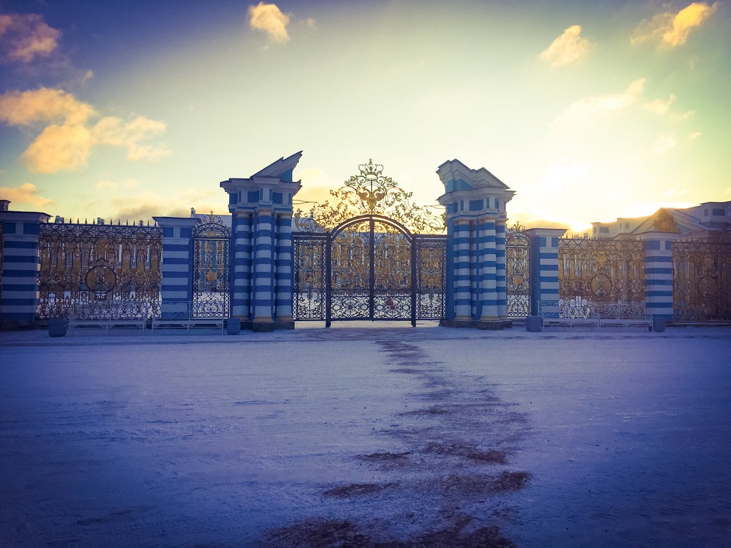 Catherine palace from the parc.  by cocobella