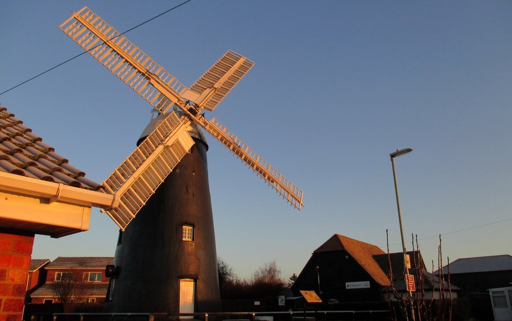 Winter Sun on Windmill by foxes37