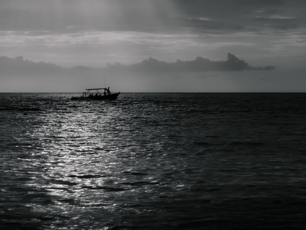 morning boat by northy