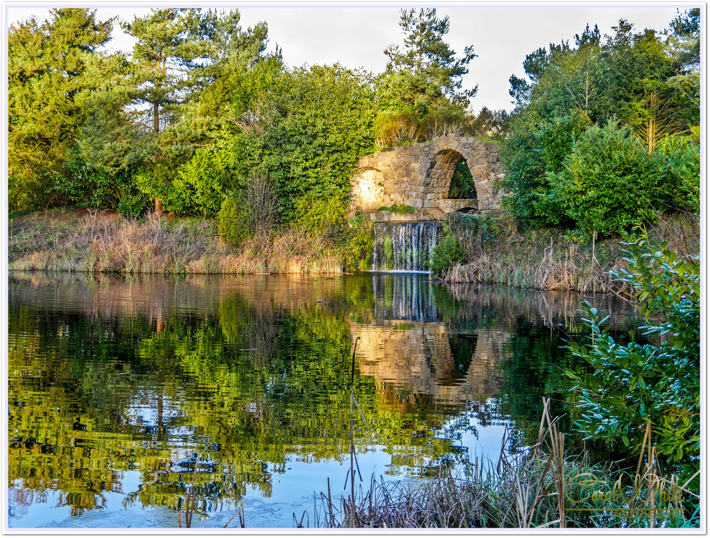 Lake And Reflections, Stowe Gardens by carolmw