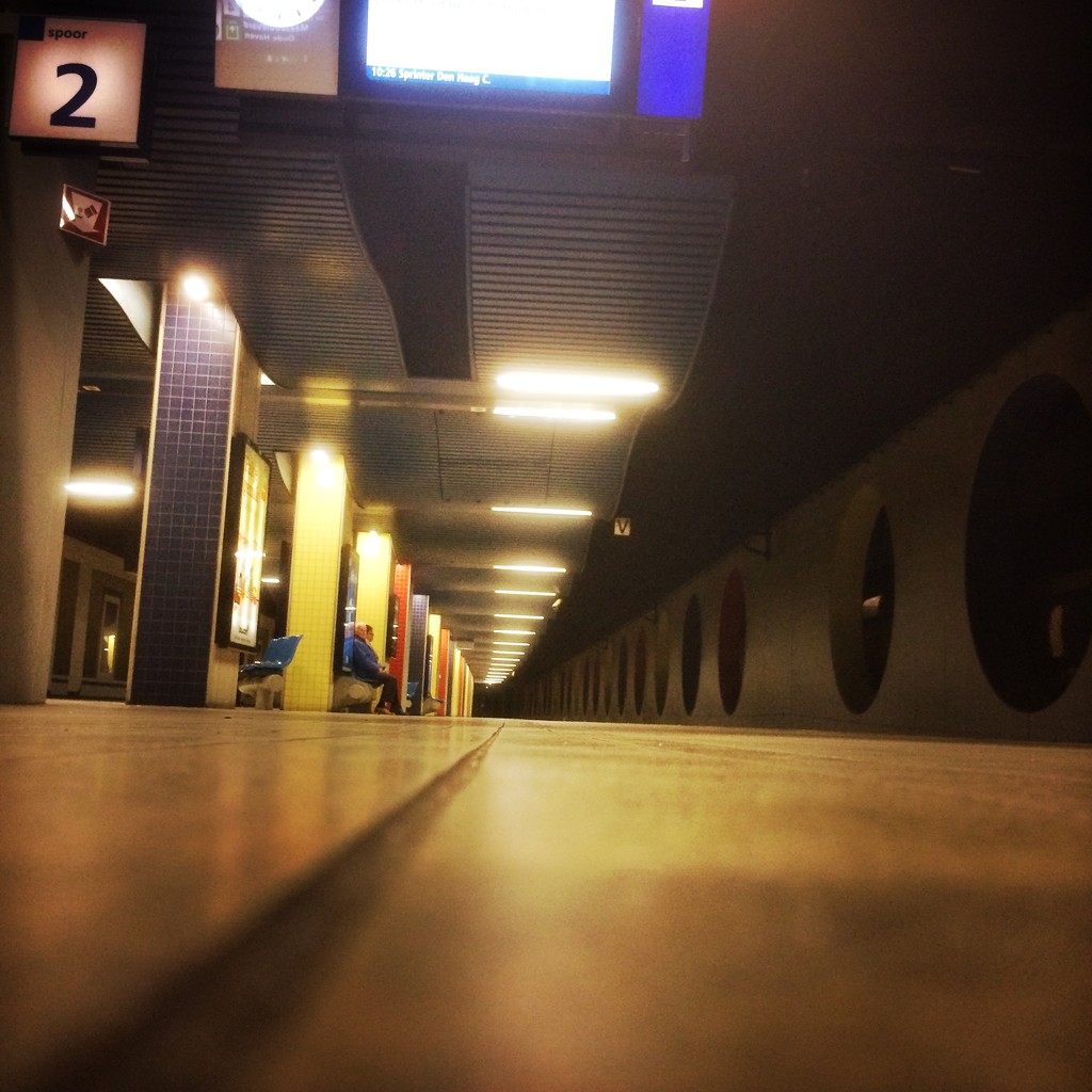 Platform 2 by mastermek