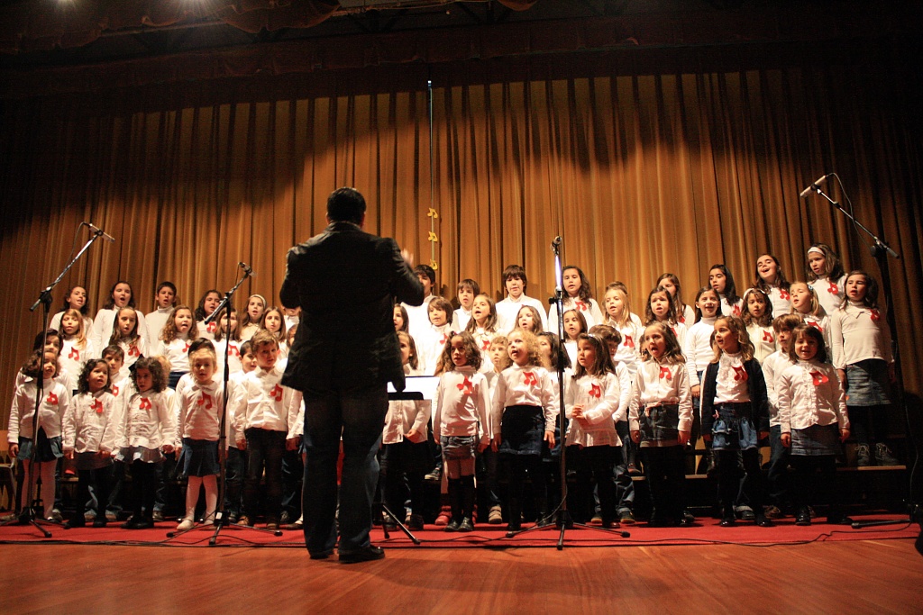 Children's Choir by belucha