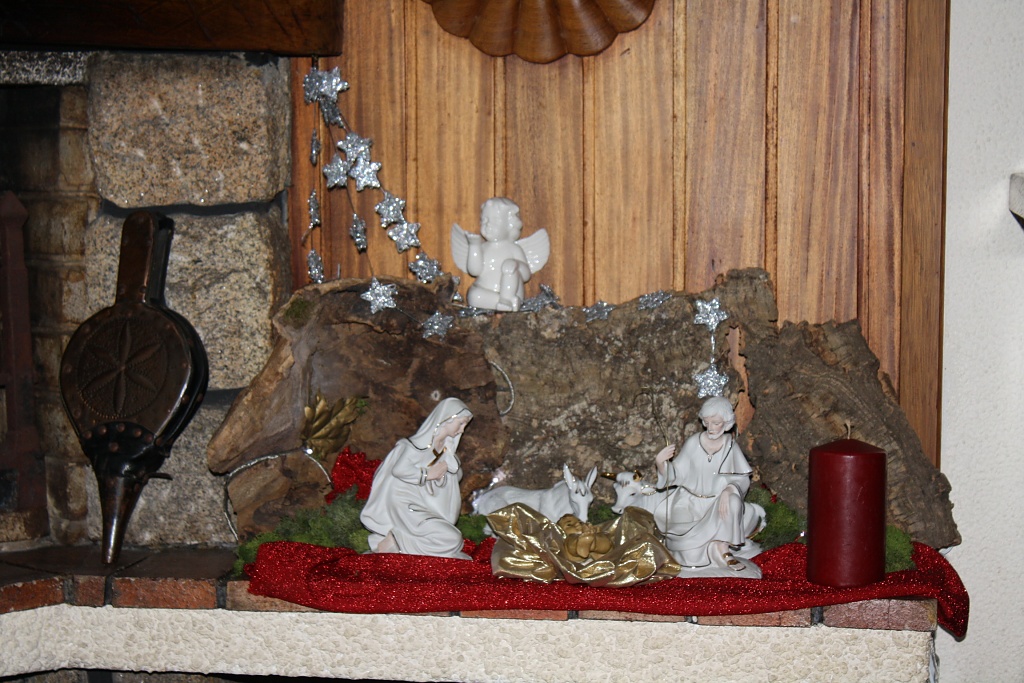 Nativity Scene by belucha