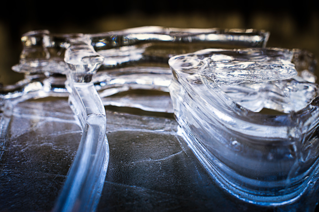 Natural Ice Sculpture by vignouse