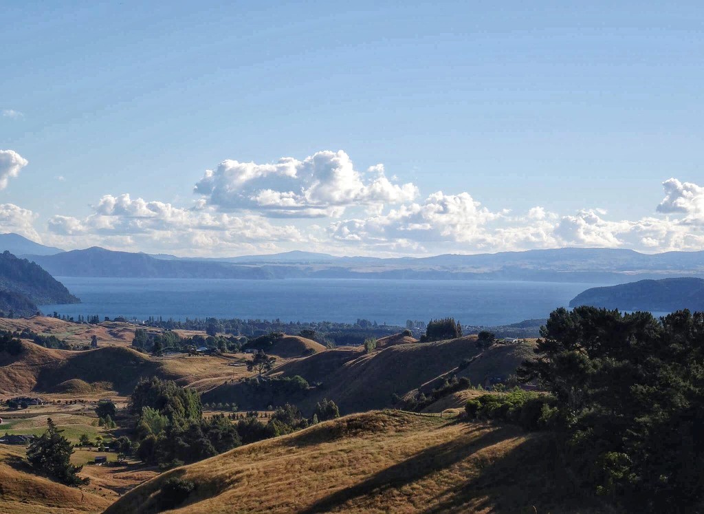 NZ hills & Lake Taupo by happypat