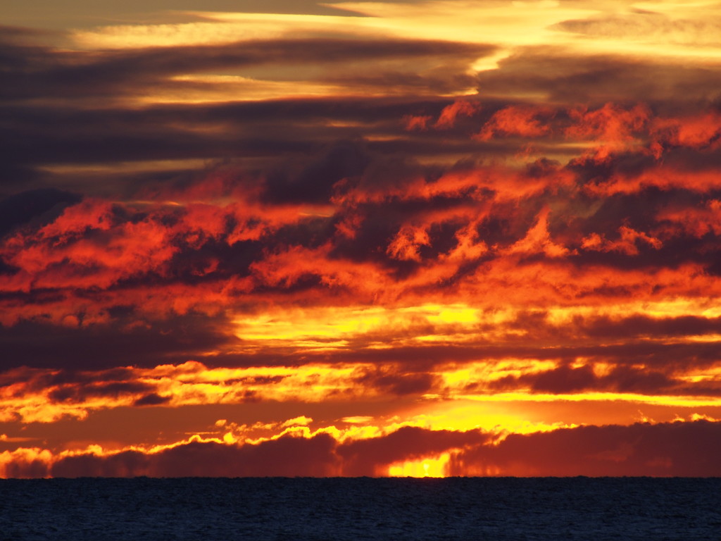 Molten Lava in the Sky by selkie