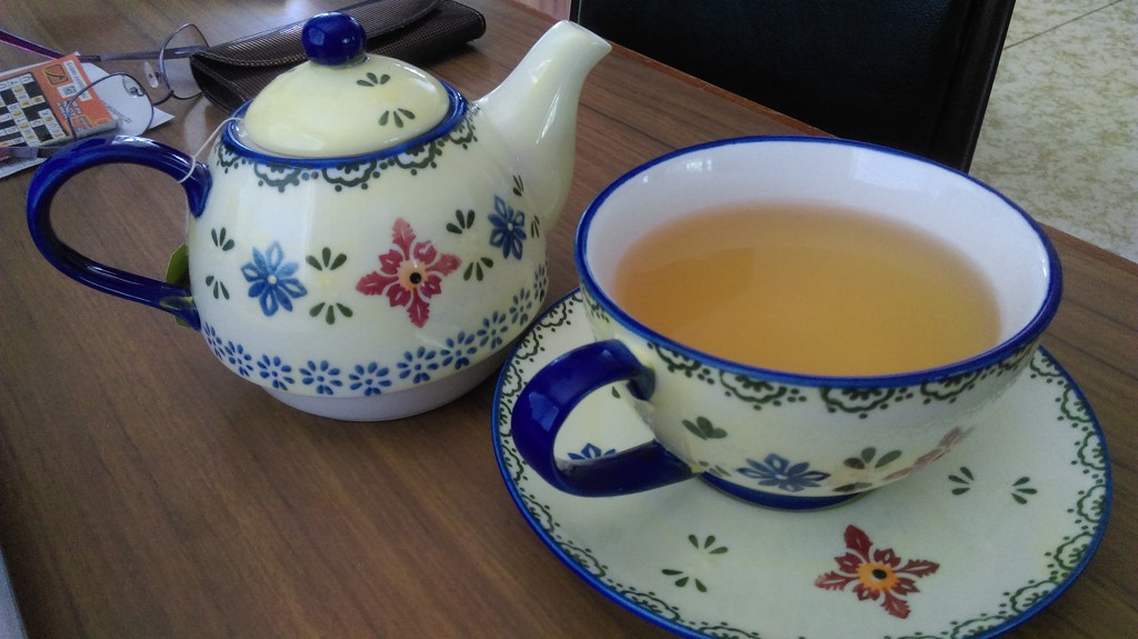 A Cup of Tea by mozette