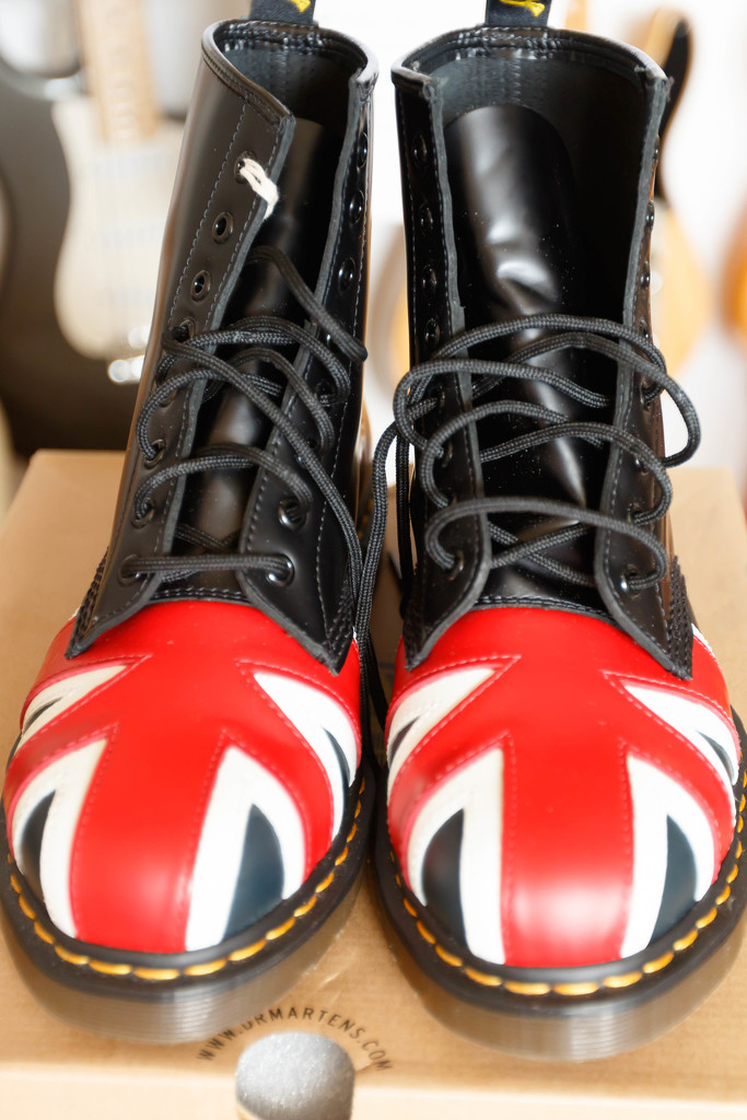 GB Dr Martens by padlock