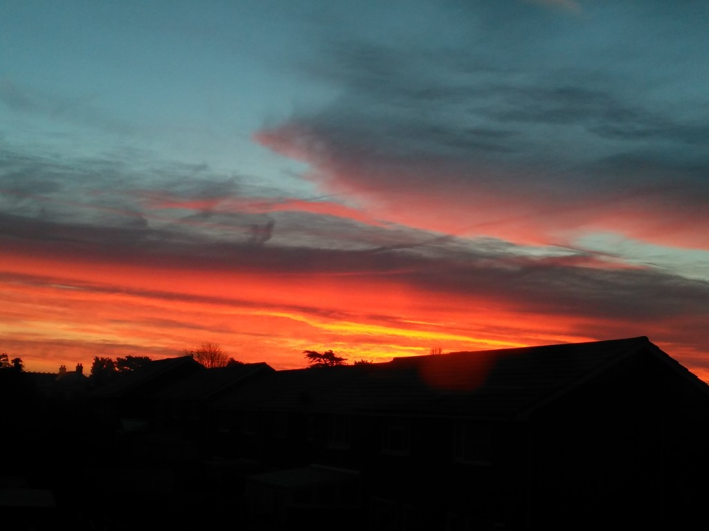 Red sky in the morning!! by jmdspeedy