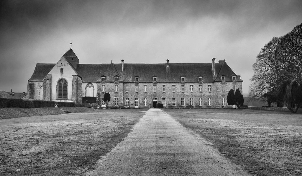 Paimpont Abbey by vignouse